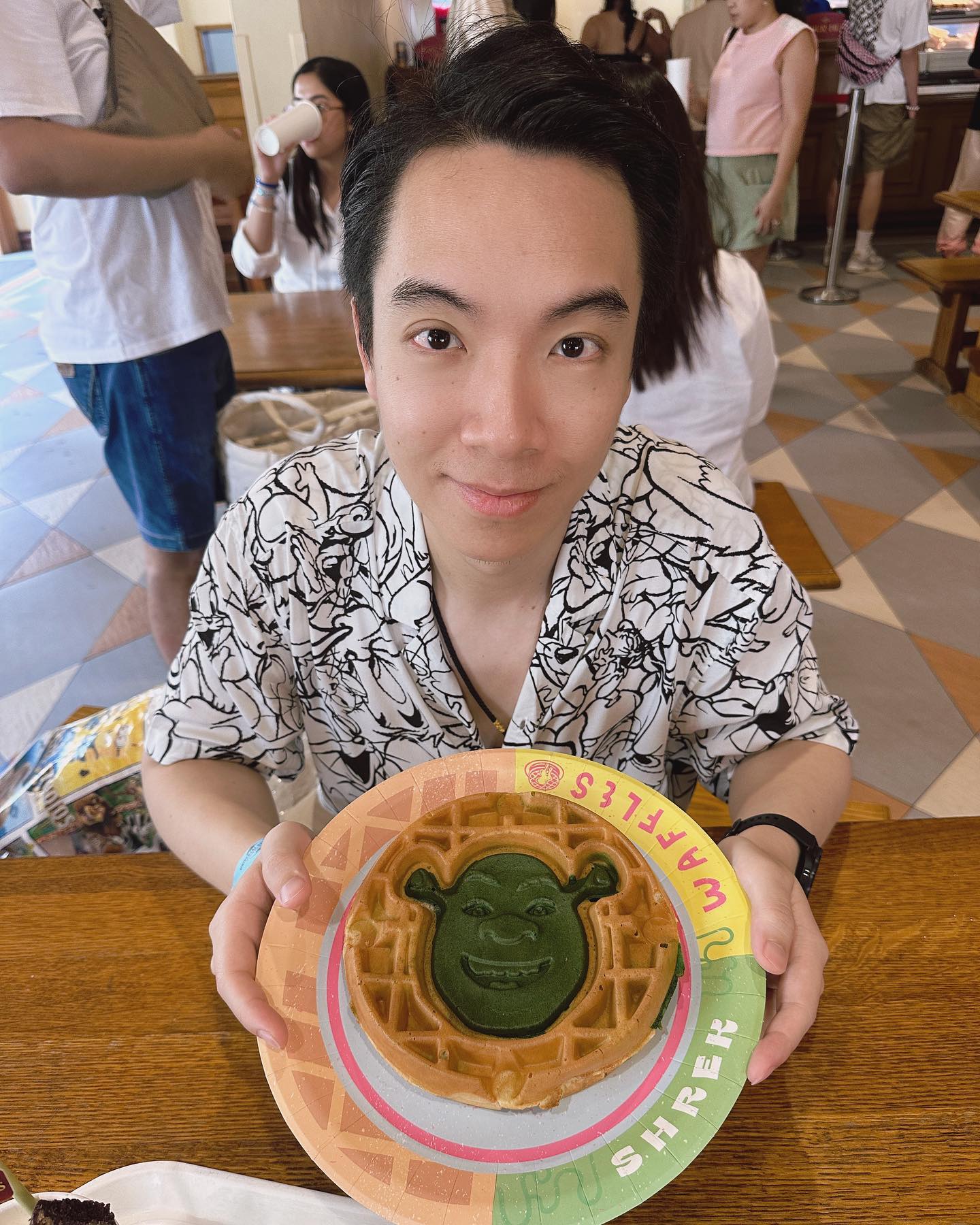 เมย์ - พิชญ์นาฏ สาขากร