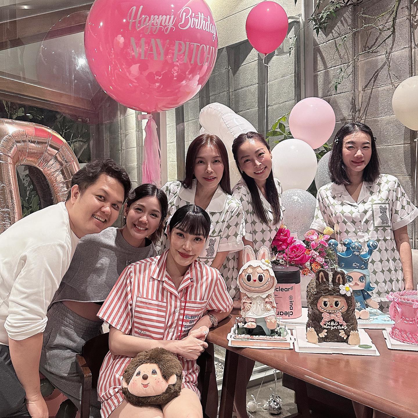 เมย์ - พิชญ์นาฏ สาขากร