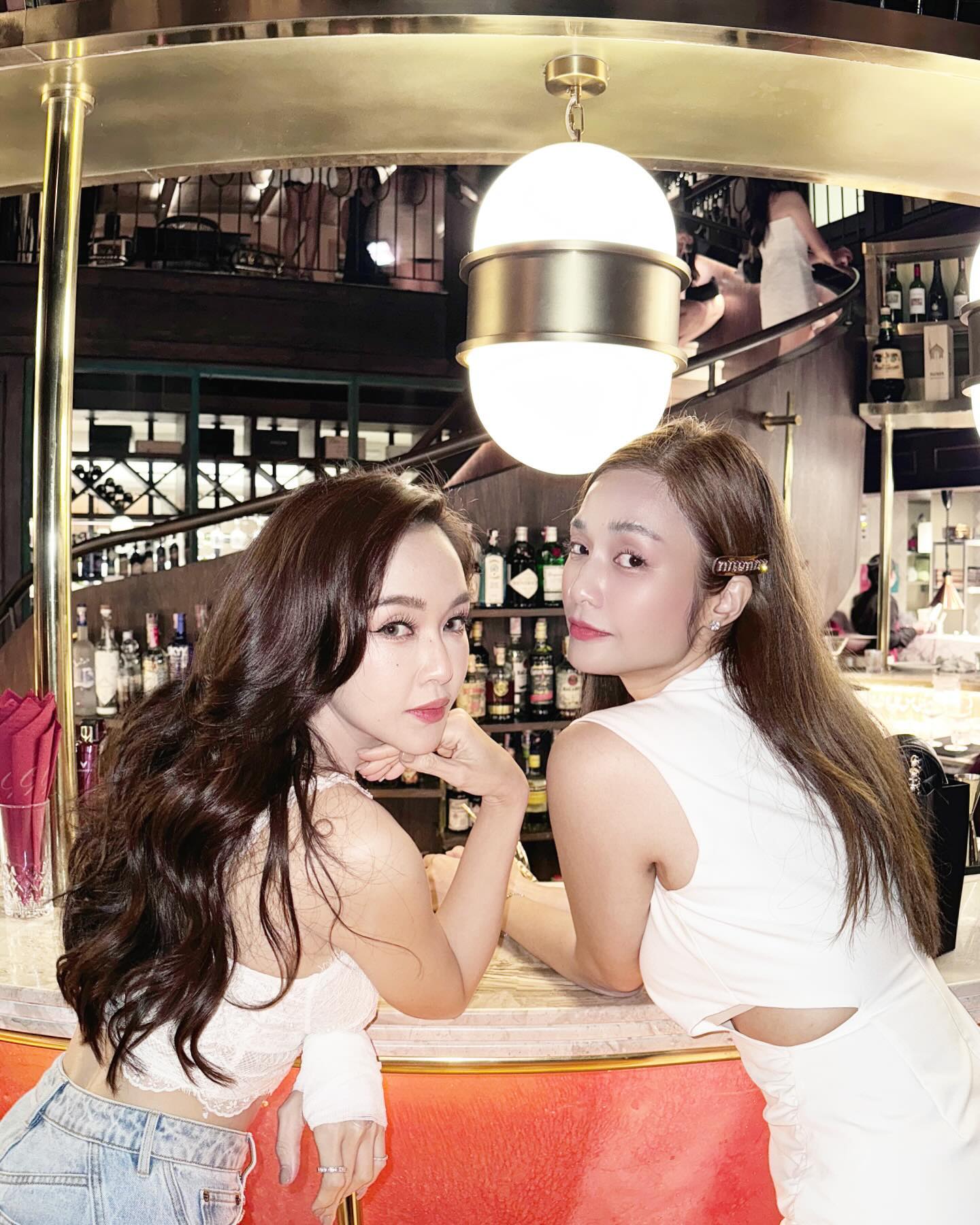 เมย์ - พิชญ์นาฏ สาขากร