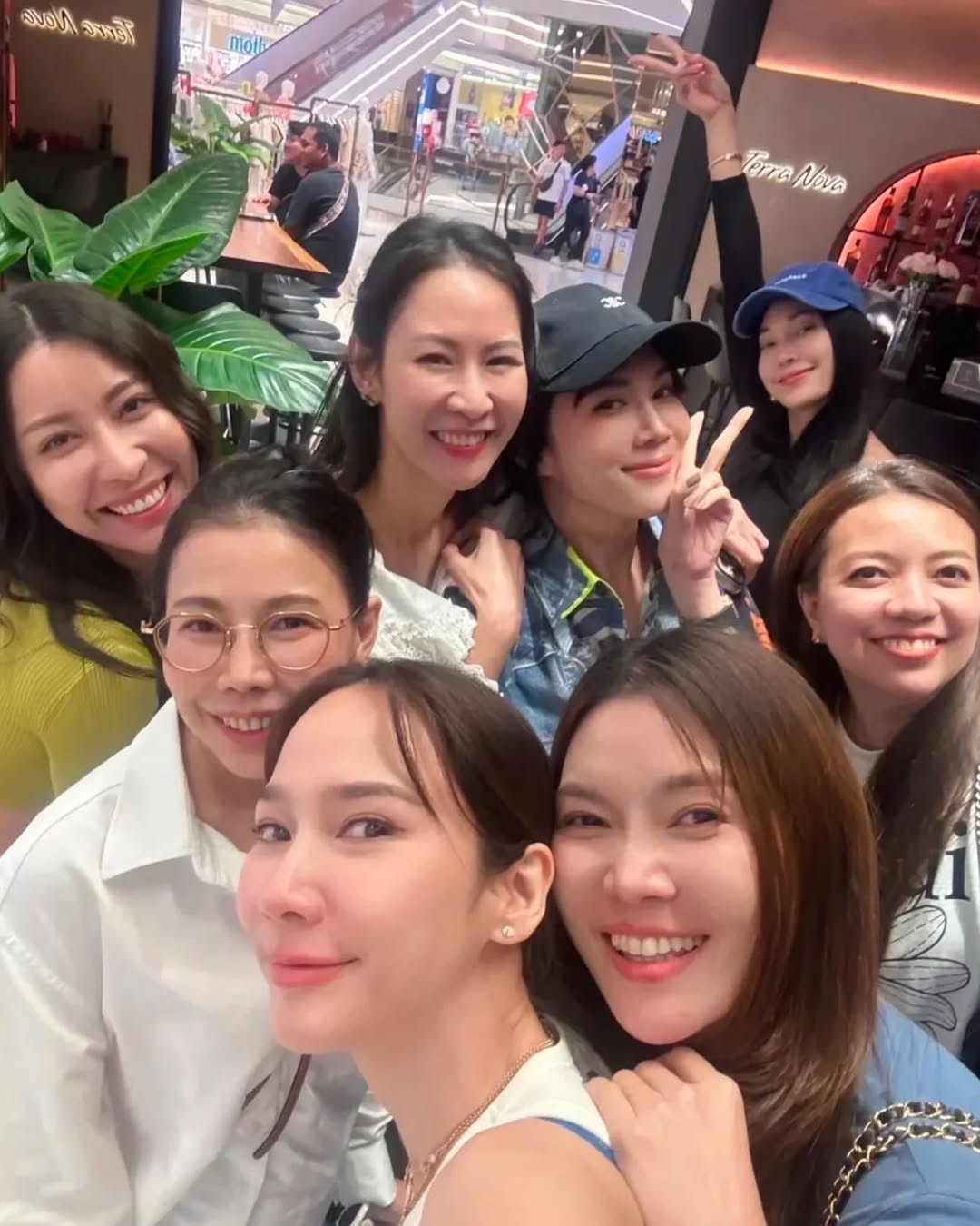 เมย์ - พิชญ์นาฏ สาขากร