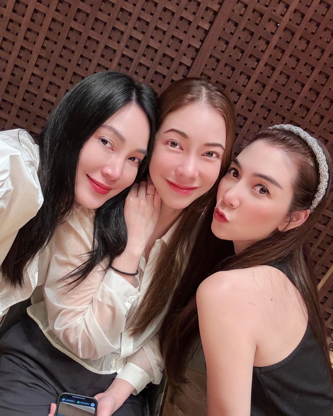 เมย์ - พิชญ์นาฏ สาขากร