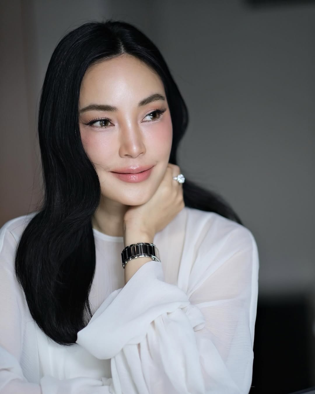 เมย์ - พิชญ์นาฏ สาขากร