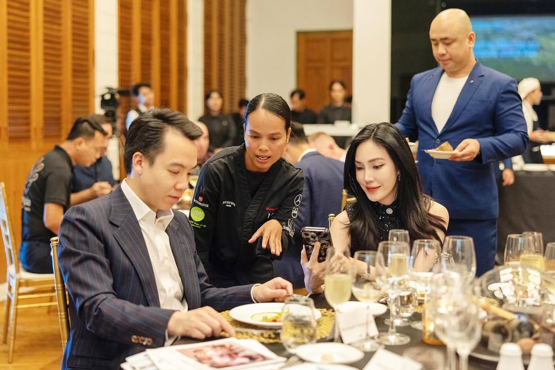 เมย์ - พิชญ์นาฏ สาขากร