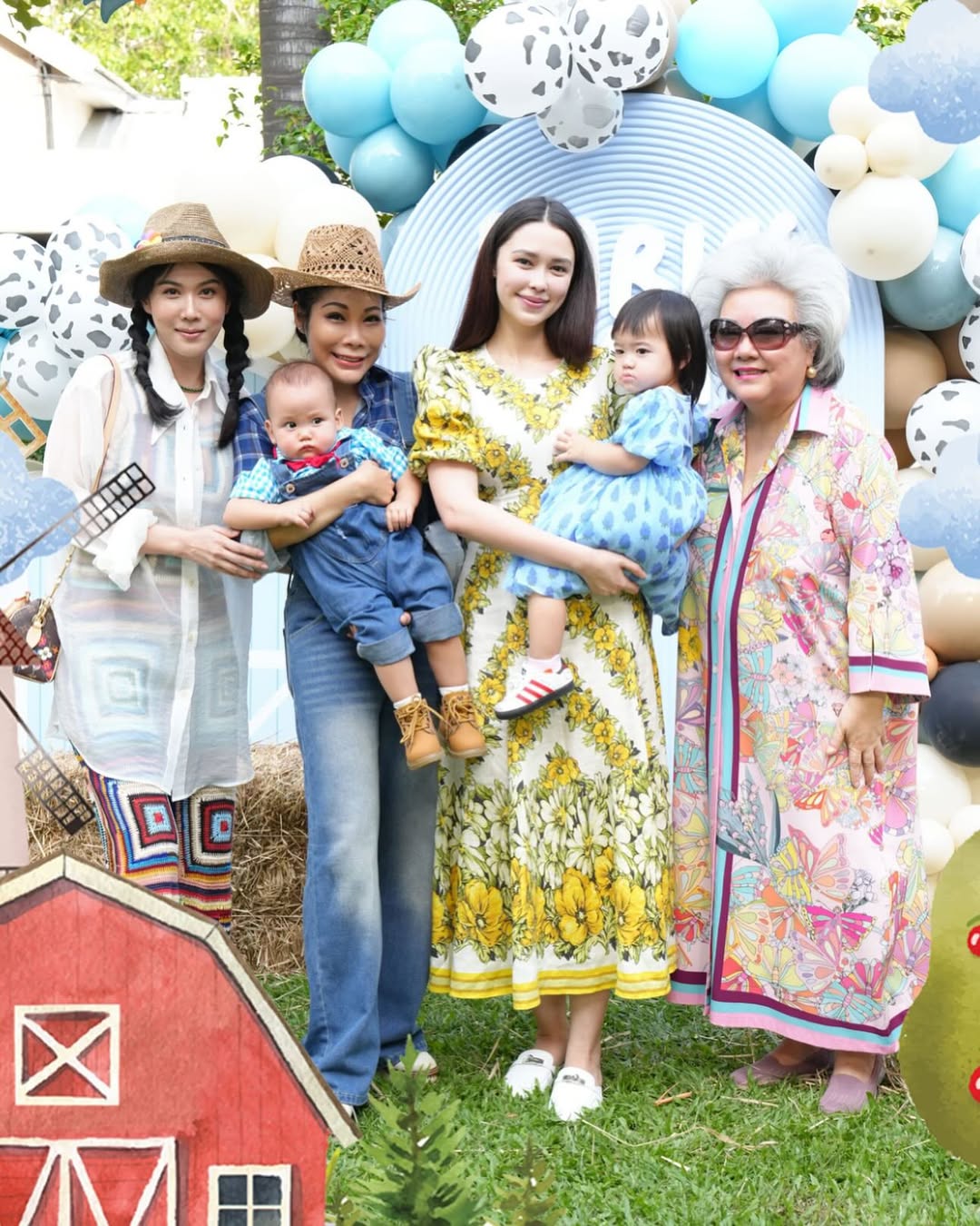 เมย์ - พิชญ์นาฏ สาขากร