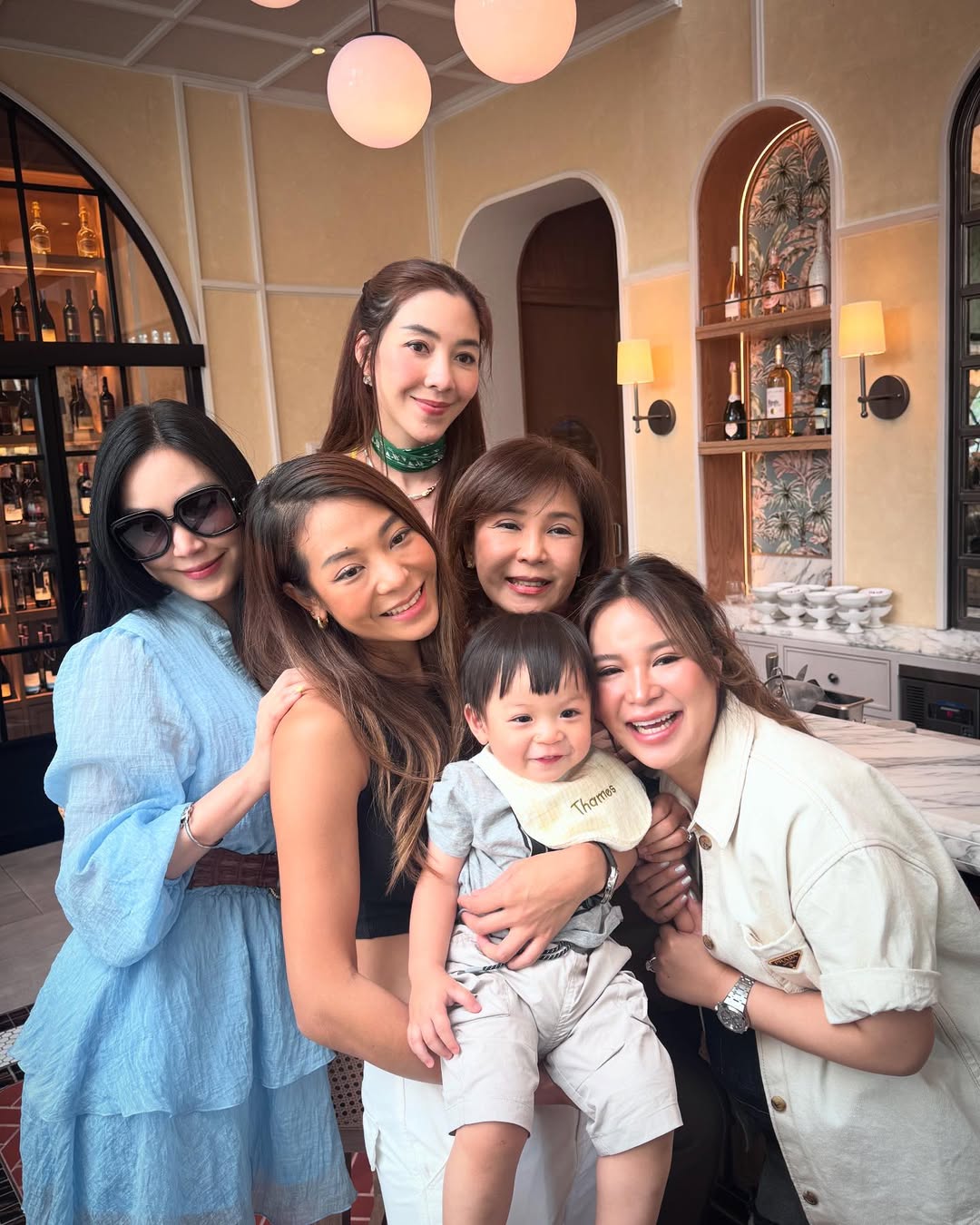 เมย์ - พิชญ์นาฏ สาขากร