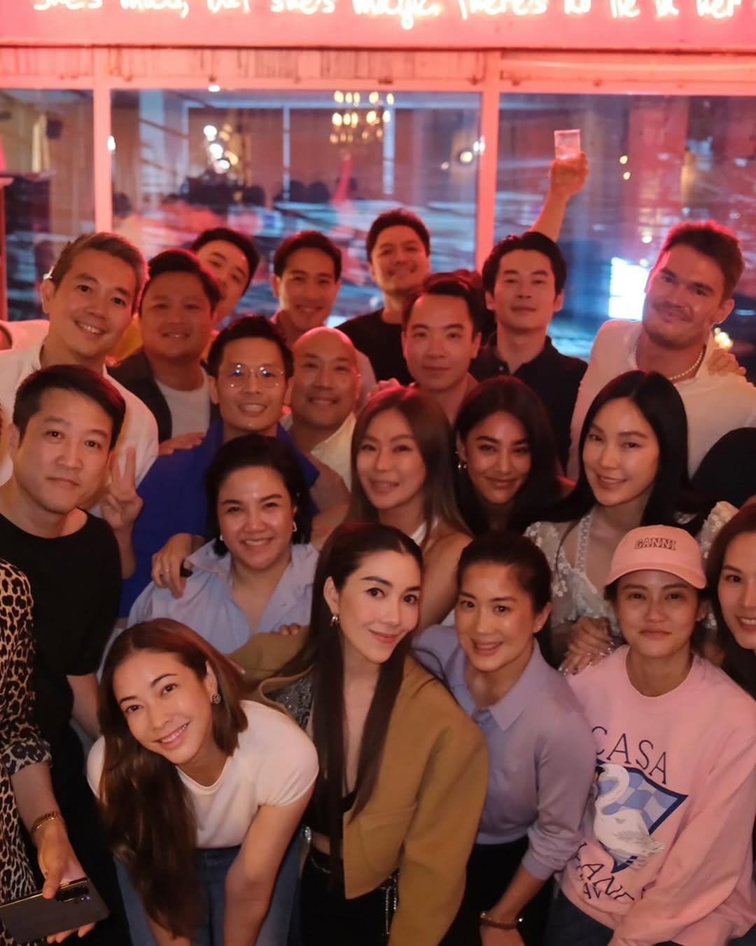 เมย์ - พิชญ์นาฏ สาขากร