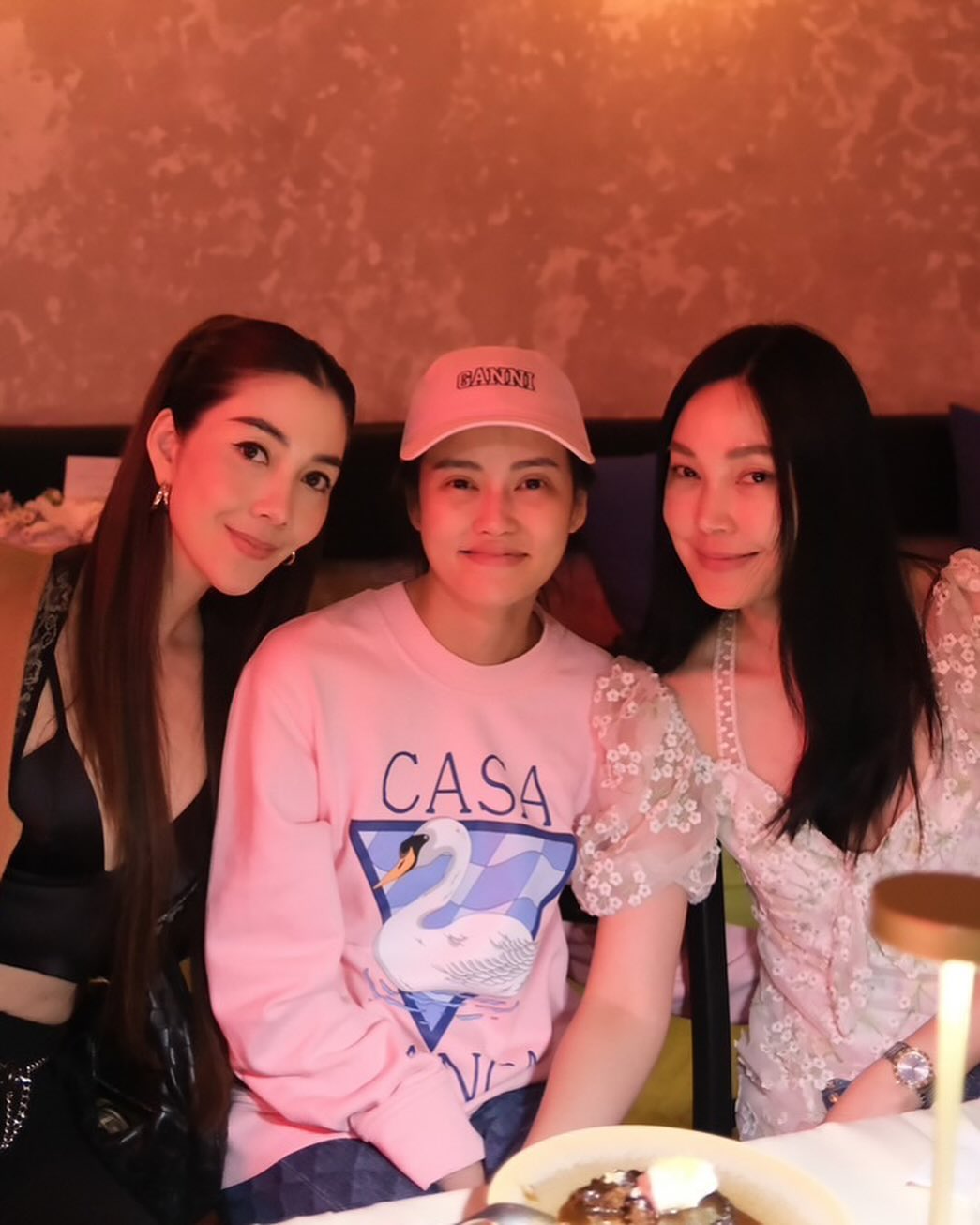 เมย์ - พิชญ์นาฏ สาขากร