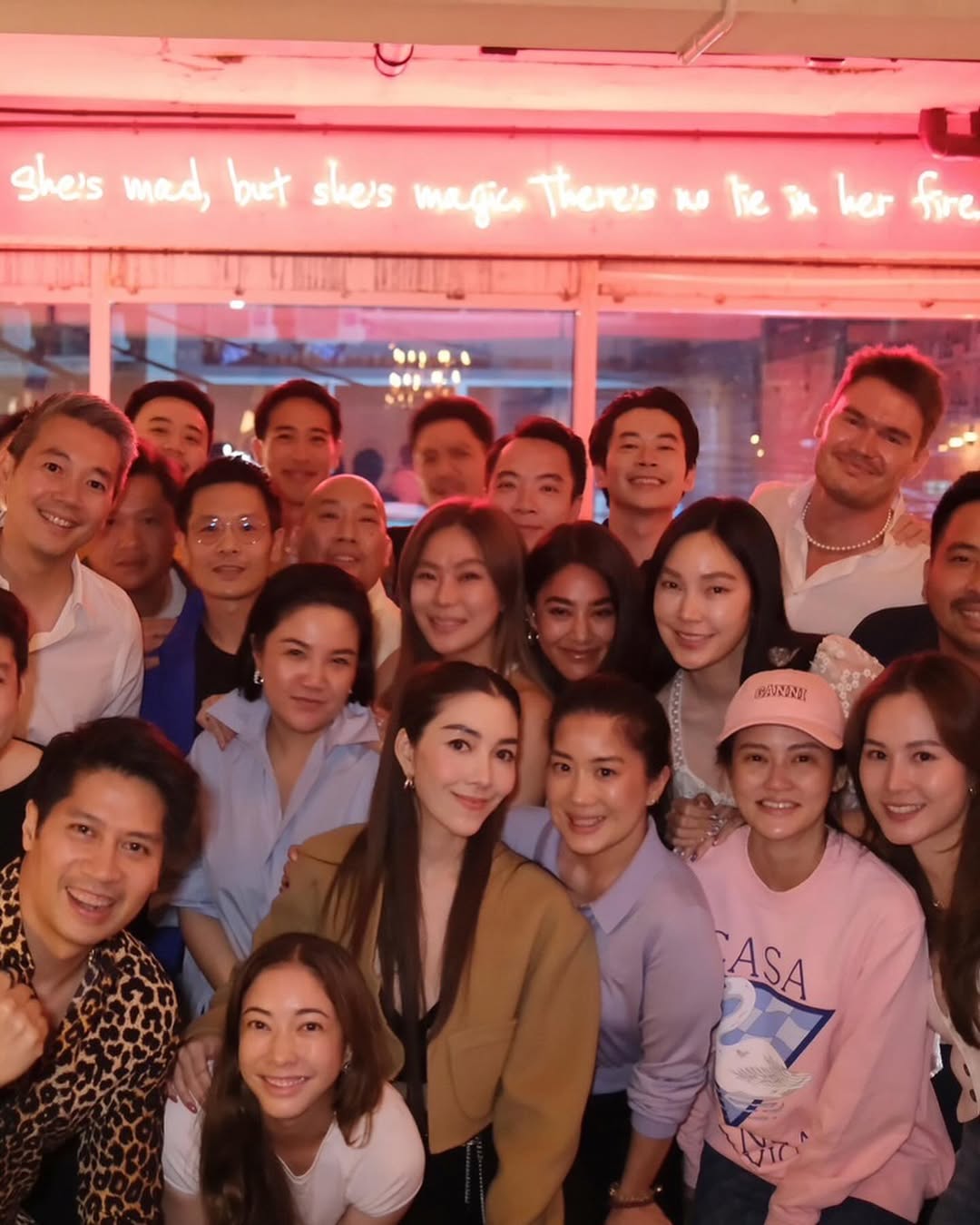 เมย์ - พิชญ์นาฏ สาขากร