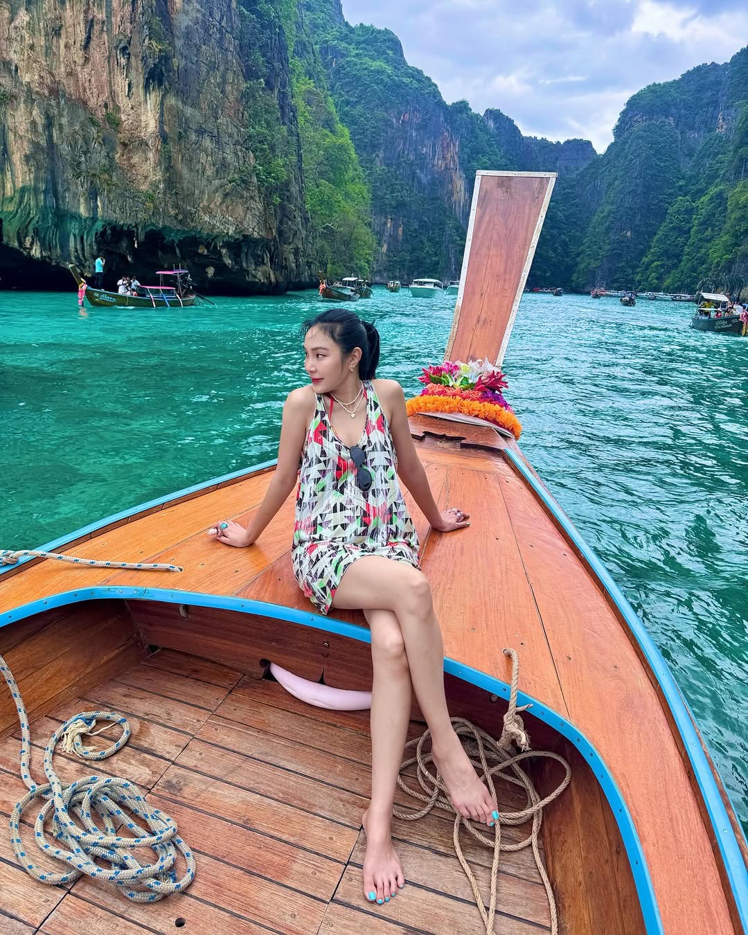 เมย์ - พิชญ์นาฏ สาขากร