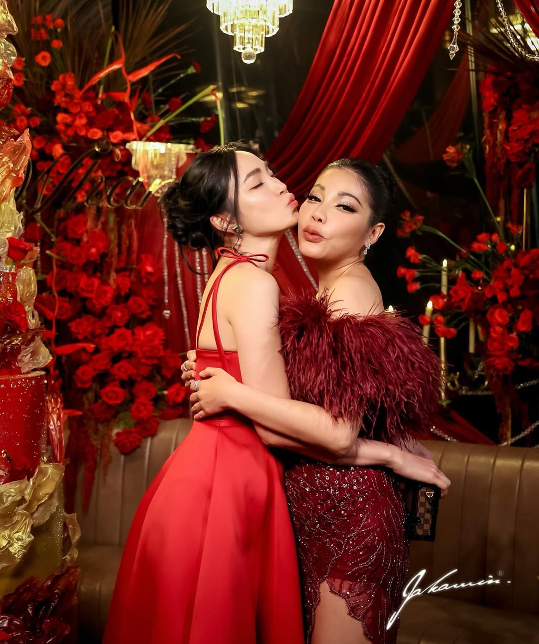 เมย์ - พิชญ์นาฏ สาขากร