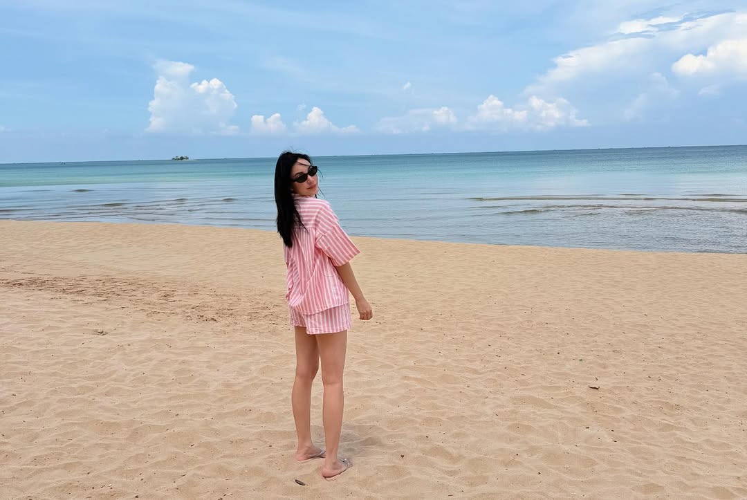 เมย์ - พิชญ์นาฏ สาขากร
