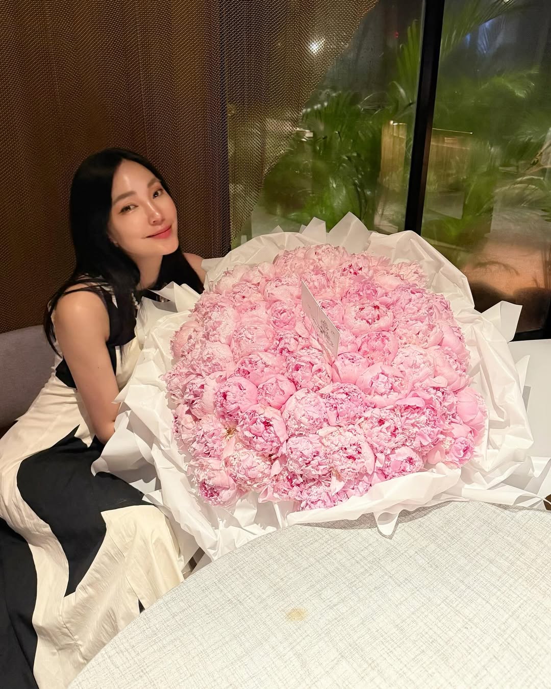 เมย์ - พิชญ์นาฏ สาขากร