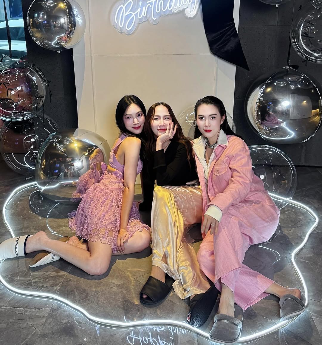 เมย์ - พิชญ์นาฏ สาขากร