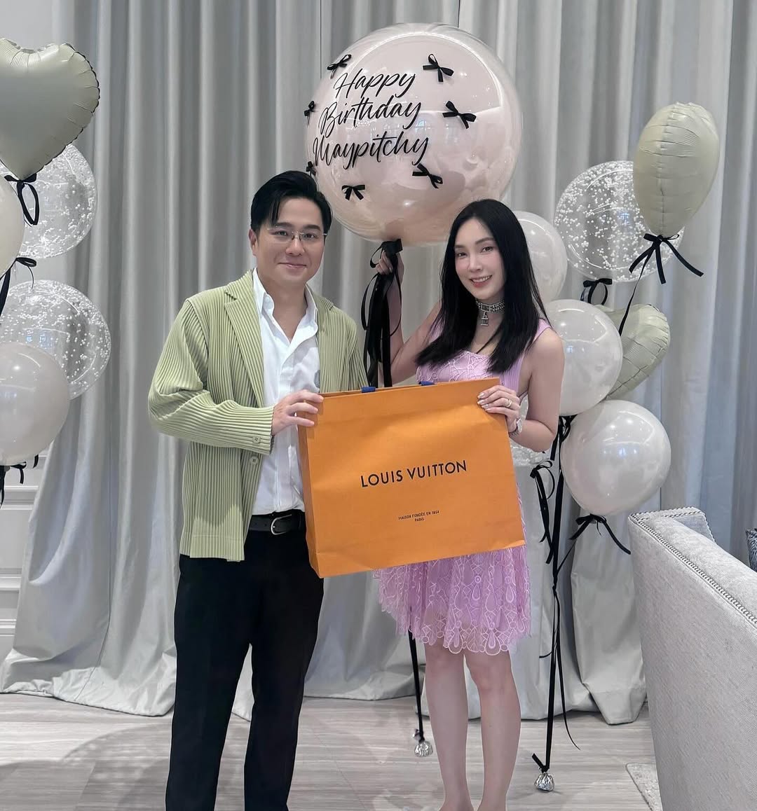 เมย์ - พิชญ์นาฏ สาขากร