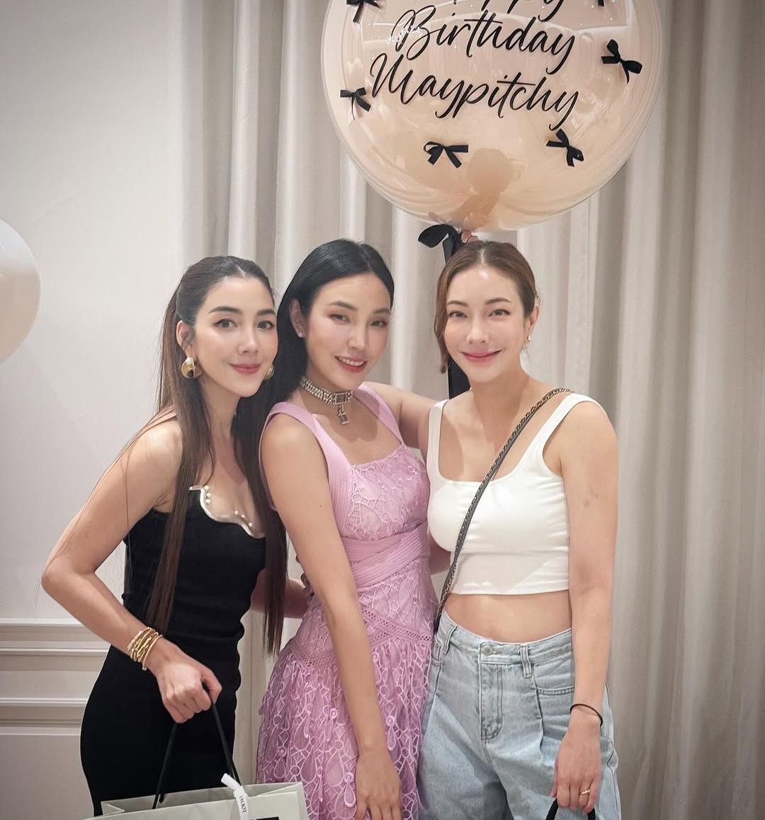 เมย์ - พิชญ์นาฏ สาขากร
