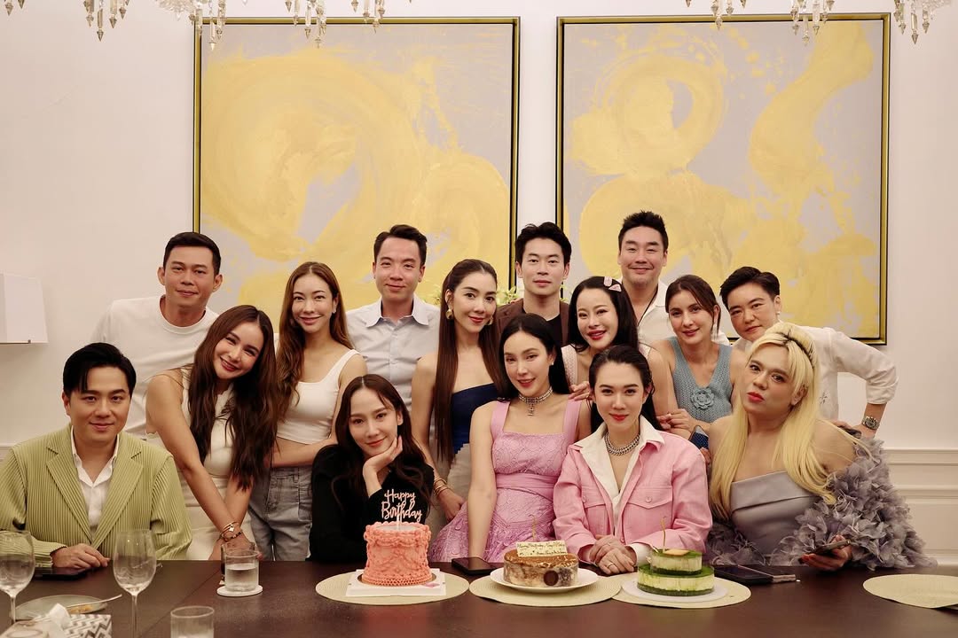 เมย์ - พิชญ์นาฏ สาขากร