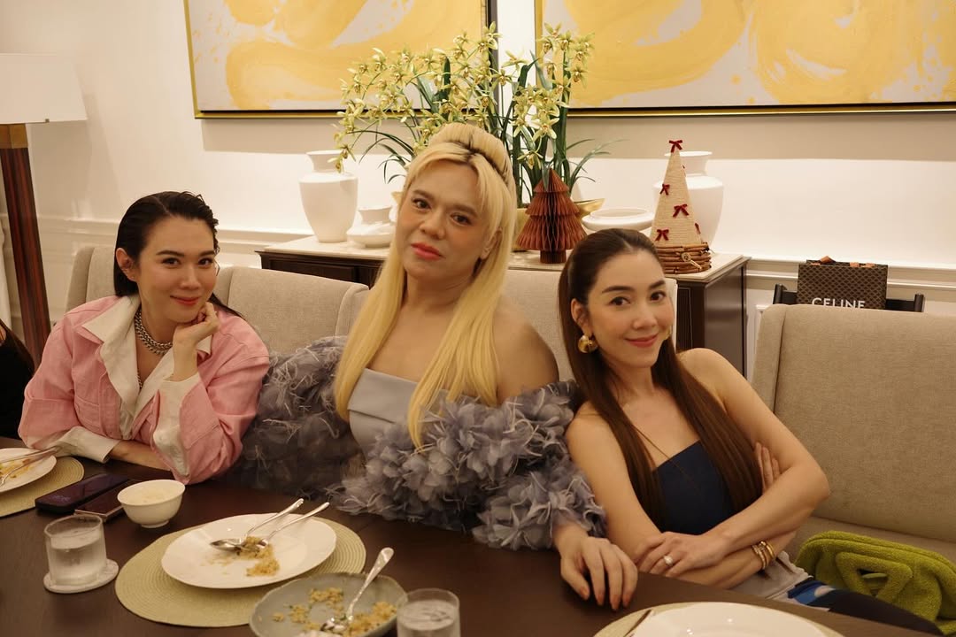 เมย์ - พิชญ์นาฏ สาขากร