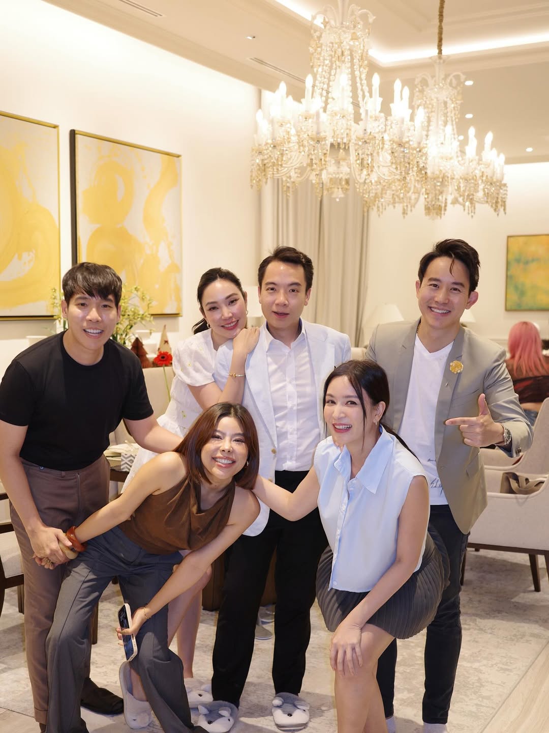 เมย์ - พิชญ์นาฏ สาขากร