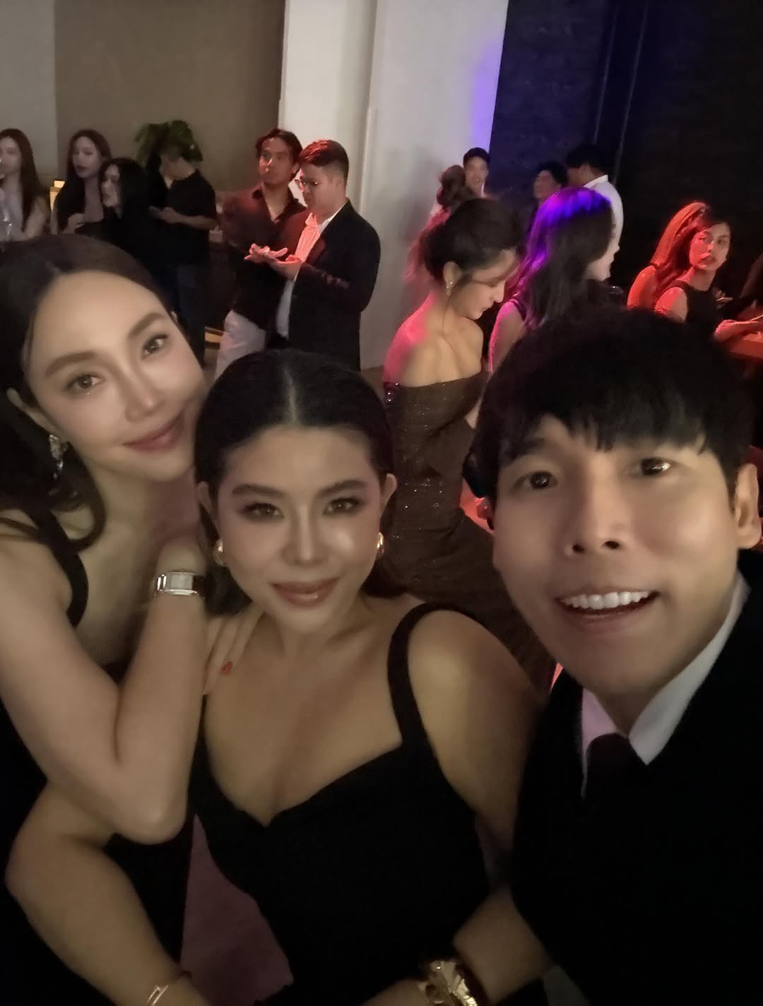 เมย์ - พิชญ์นาฏ สาขากร