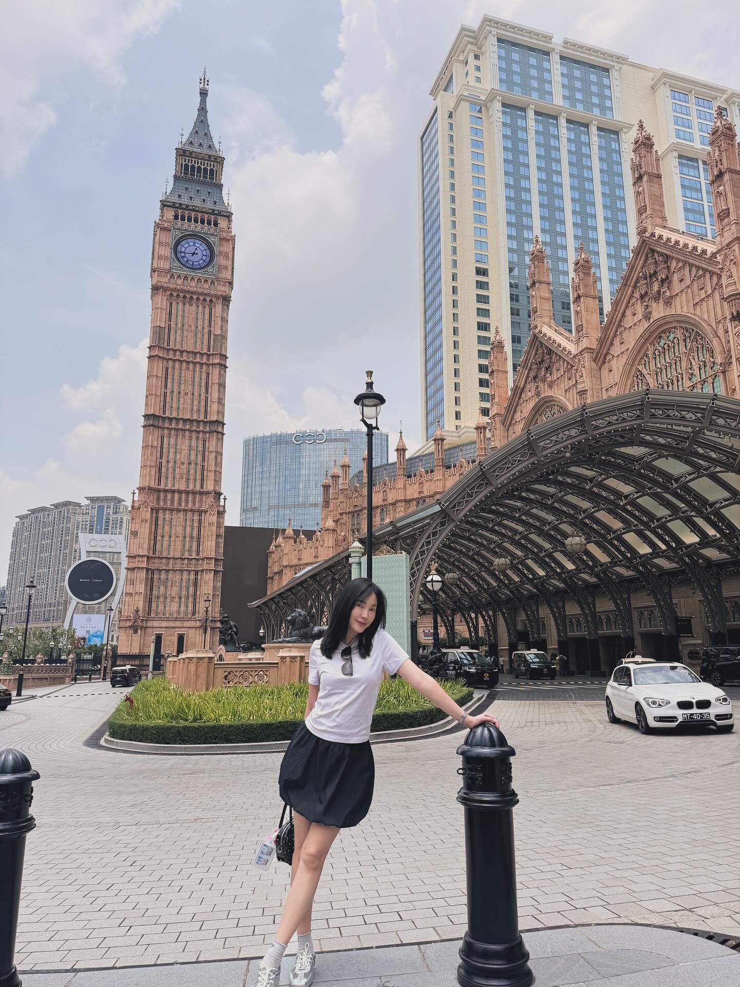 เมย์ - พิชญ์นาฏ สาขากร