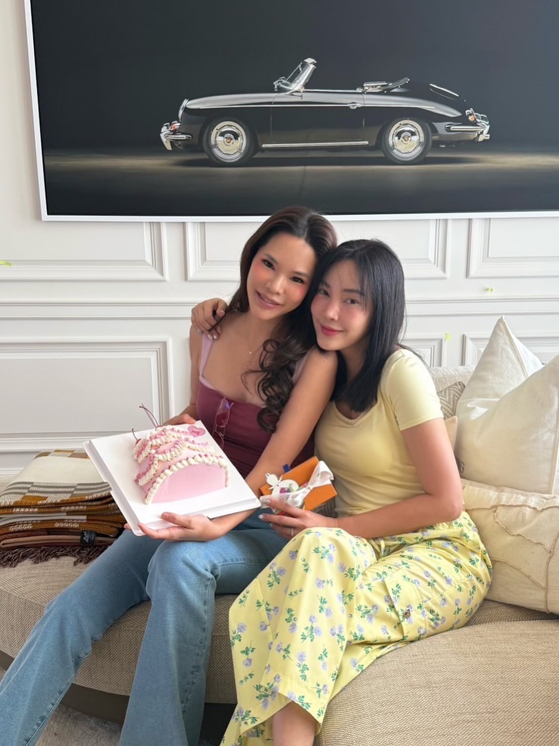 เมย์ - พิชญ์นาฏ สาขากร