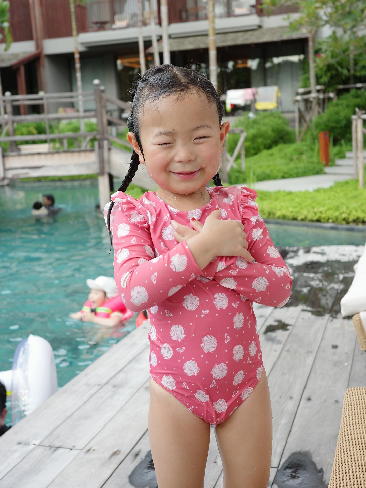 เมย์ - พิชญ์นาฏ สาขากร