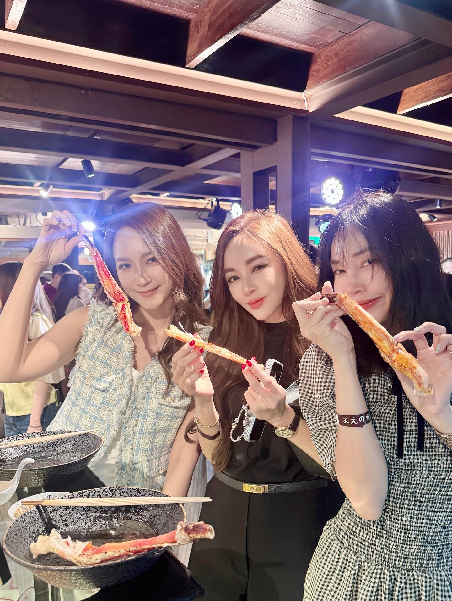 เมย์ - พิชญ์นาฏ สาขากร