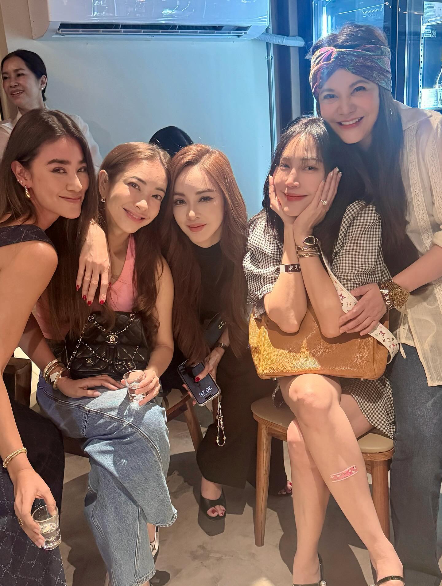 เมย์ - พิชญ์นาฏ สาขากร