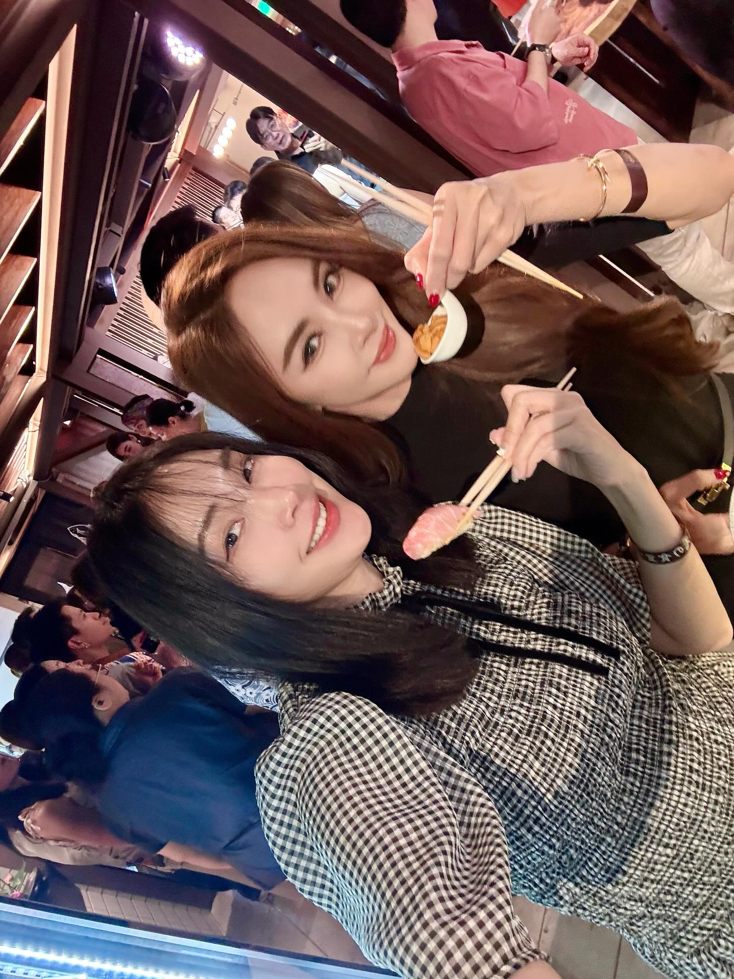 เมย์ - พิชญ์นาฏ สาขากร