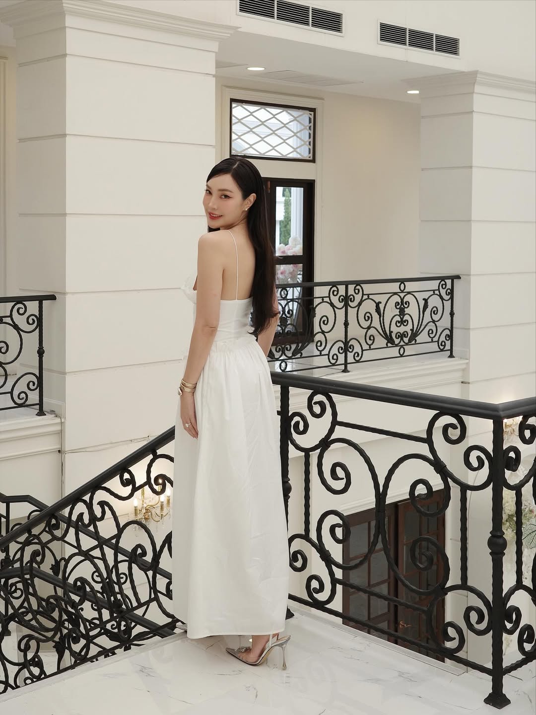 เมย์ - พิชญ์นาฏ สาขากร