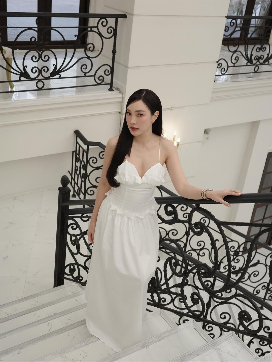 เมย์ - พิชญ์นาฏ สาขากร