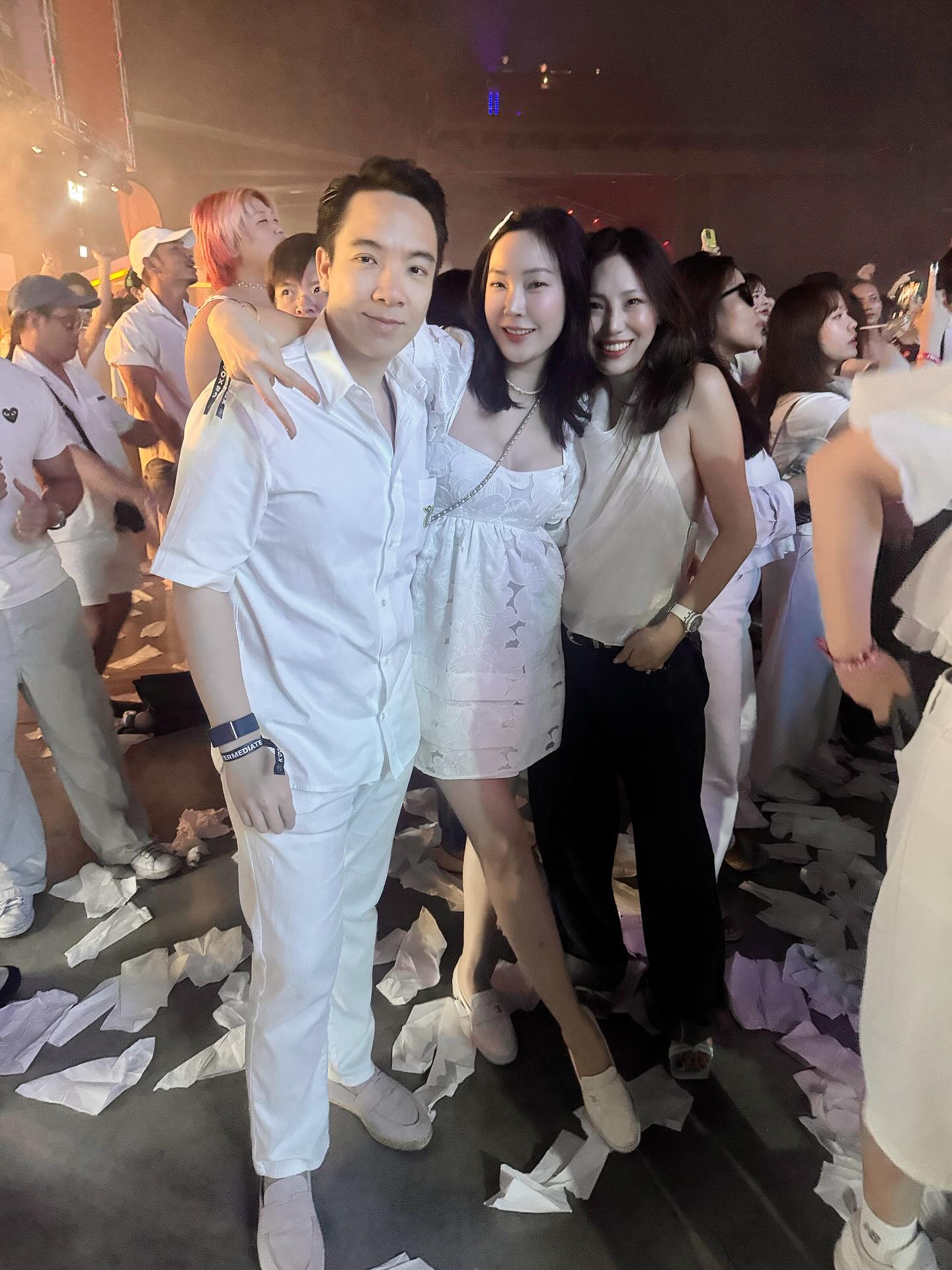 เมย์ - พิชญ์นาฏ สาขากร