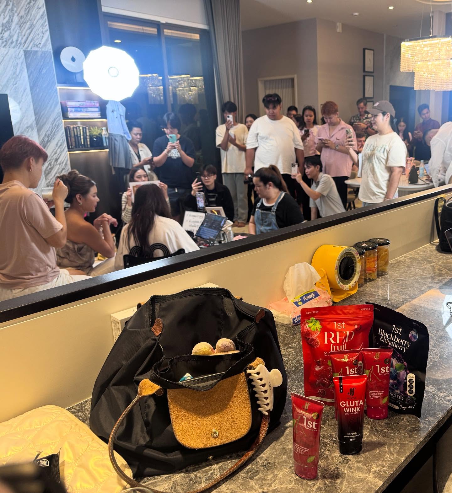 เมย์ - พิชญ์นาฏ สาขากร