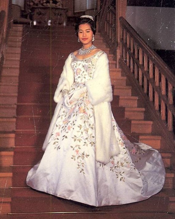 เมย์ - พิชญ์นาฏ สาขากร