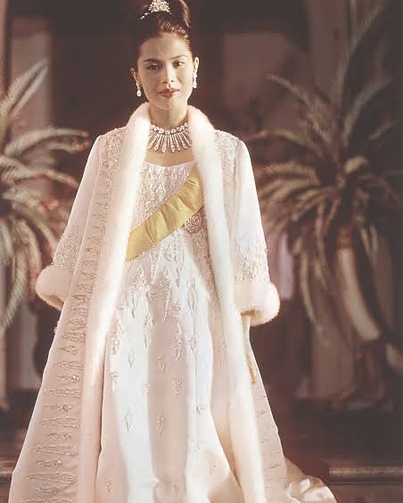 เมย์ - พิชญ์นาฏ สาขากร