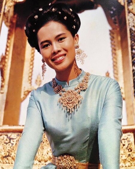 เมย์ - พิชญ์นาฏ สาขากร