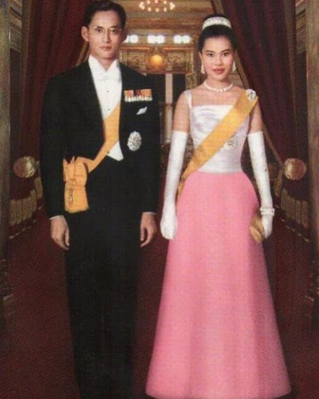 เมย์ - พิชญ์นาฏ สาขากร