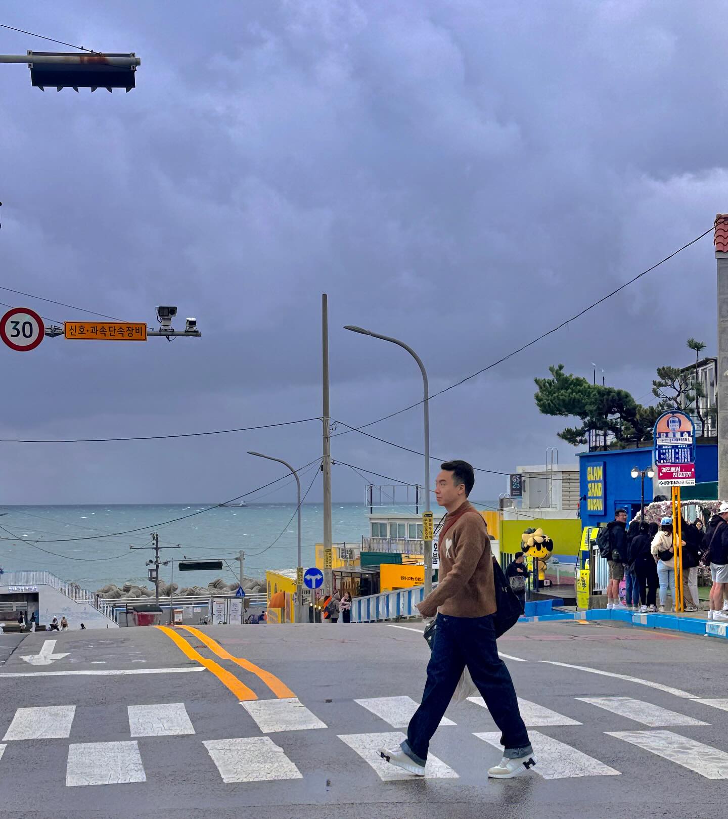 เมย์ - พิชญ์นาฏ สาขากร