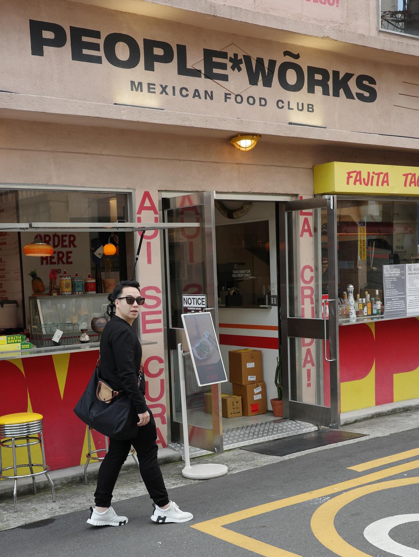 เมย์ - พิชญ์นาฏ สาขากร