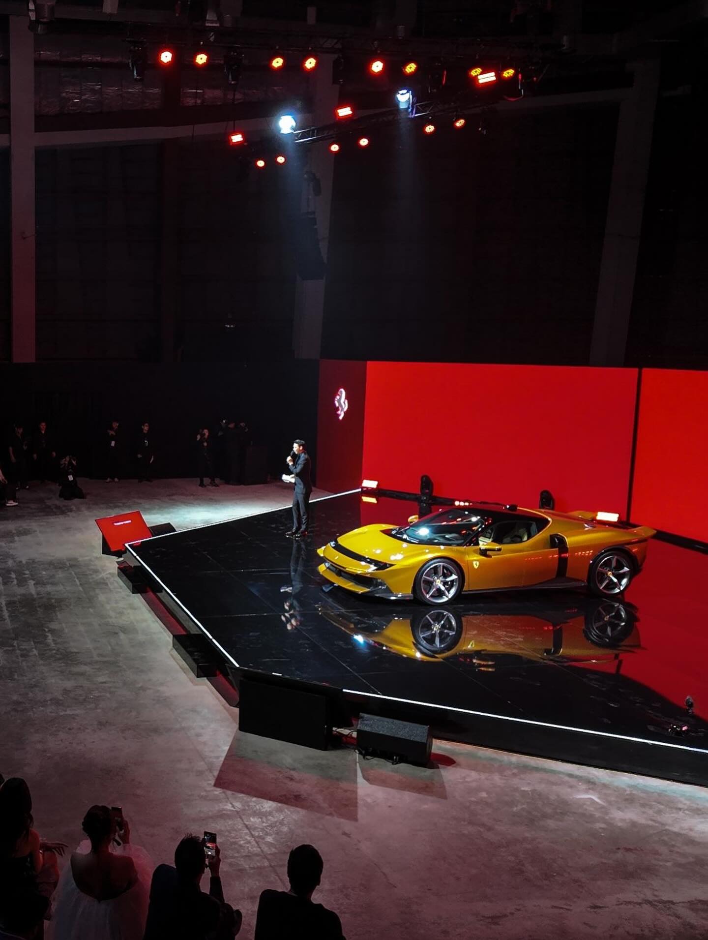 เมย์ - พิชญ์นาฏ สาขากร