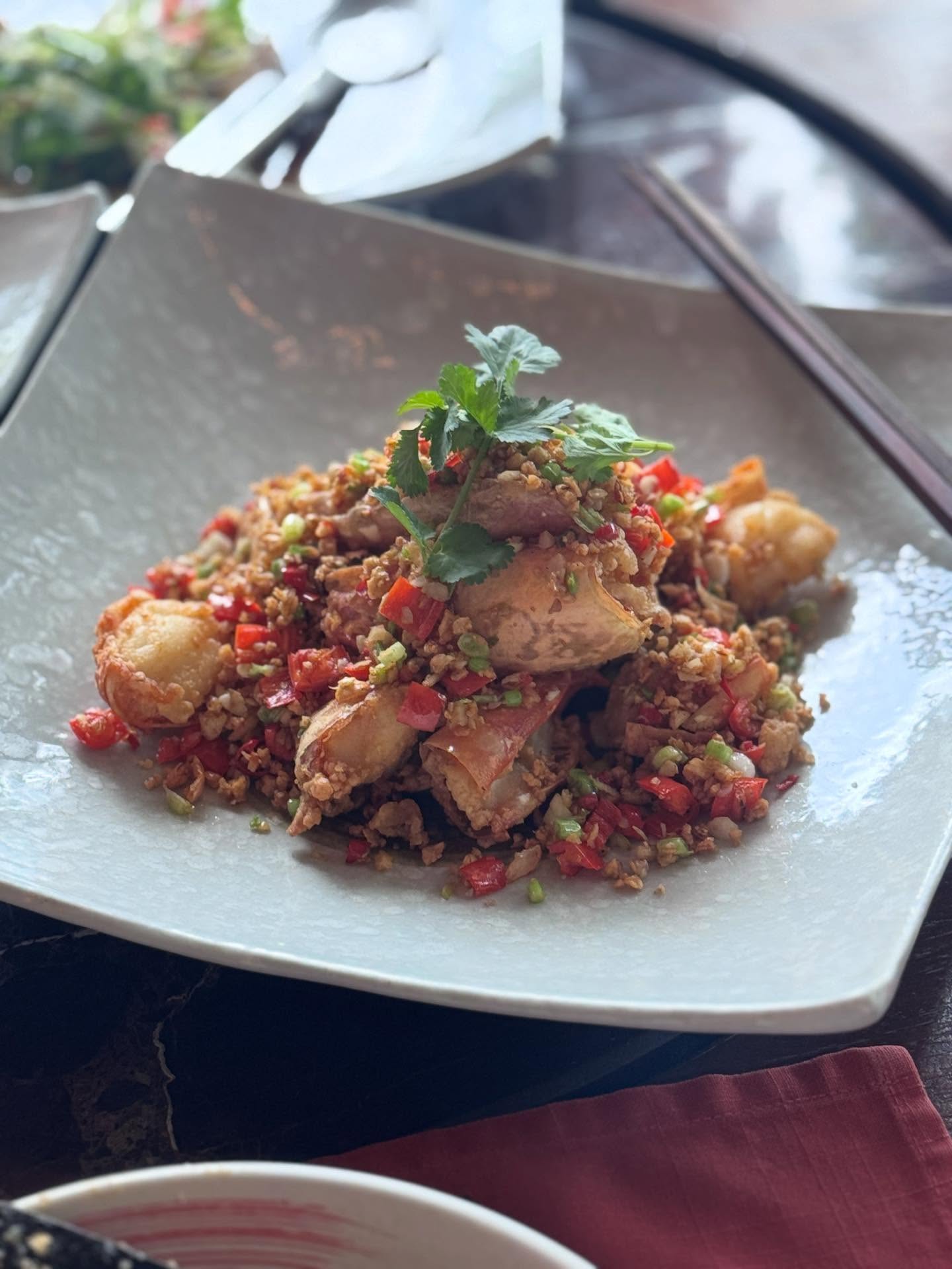 เมย์ - พิชญ์นาฏ สาขากร