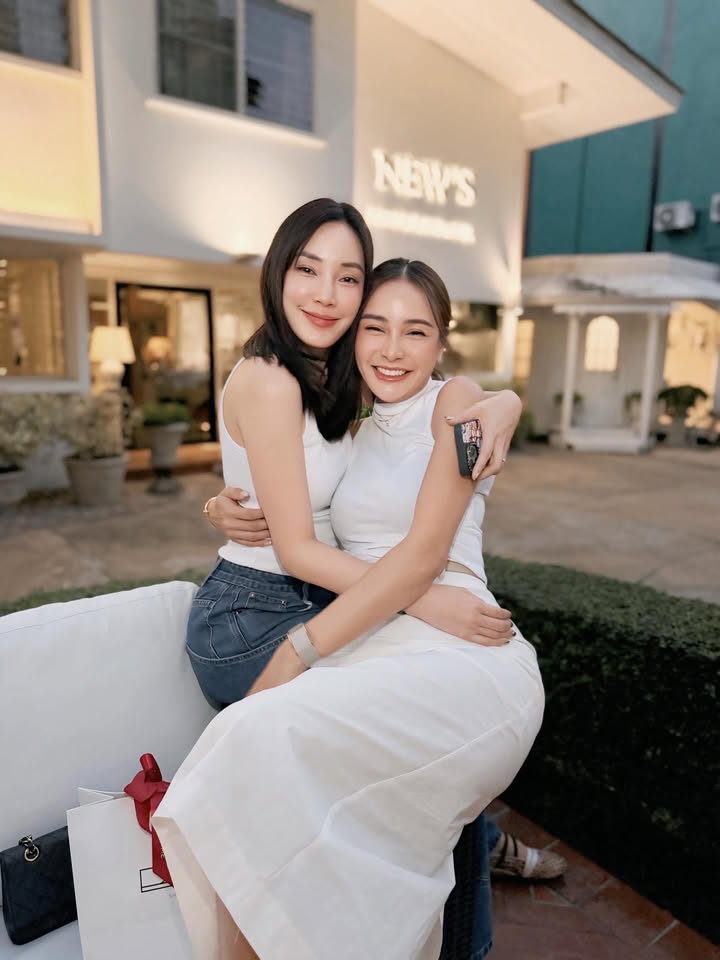 เมย์ - พิชญ์นาฏ สาขากร