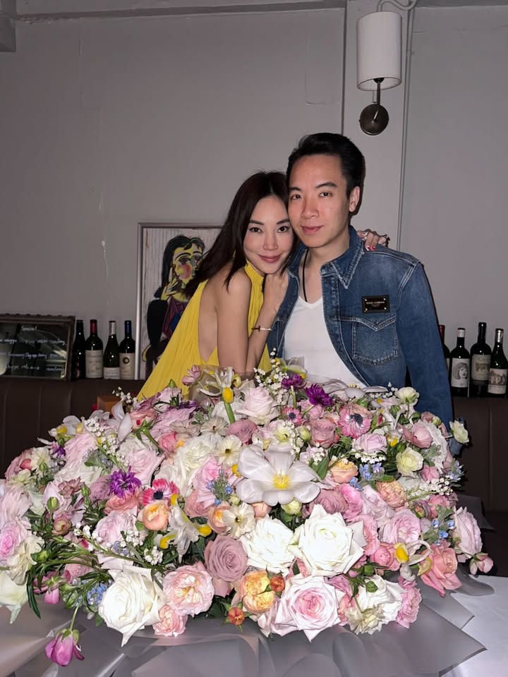 เมย์ - พิชญ์นาฏ สาขากร