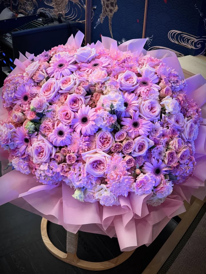 เมย์ - พิชญ์นาฏ สาขากร