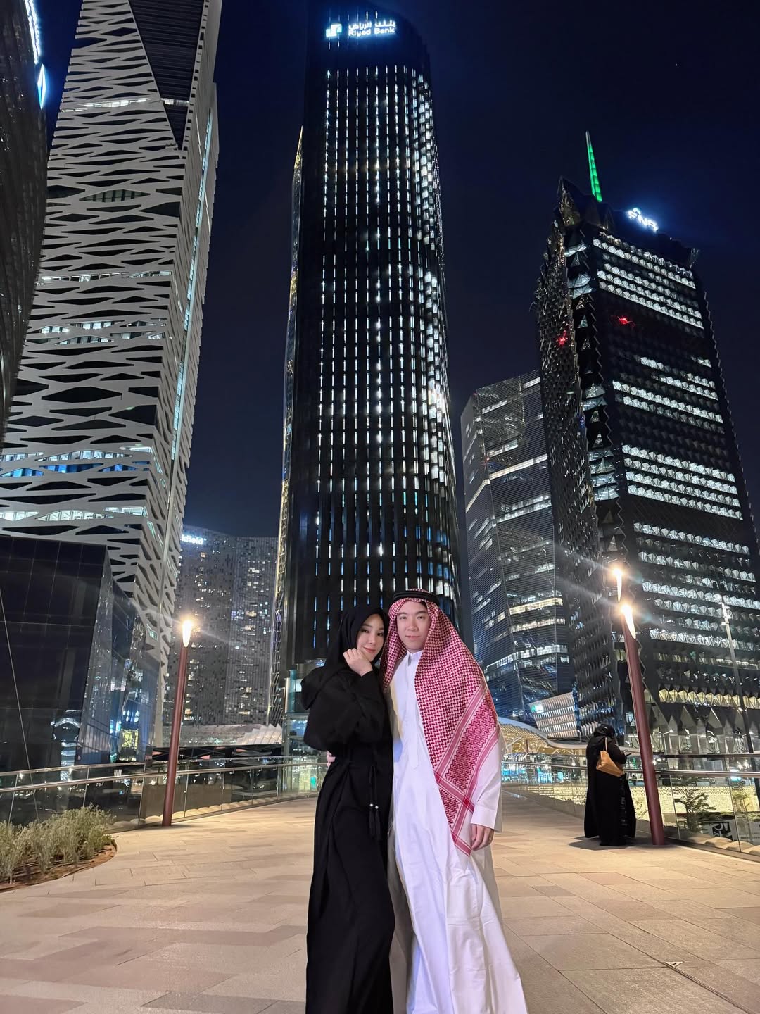 เมย์ - พิชญ์นาฏ สาขากร