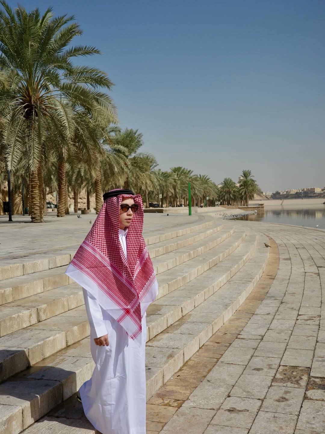 เมย์ - พิชญ์นาฏ สาขากร