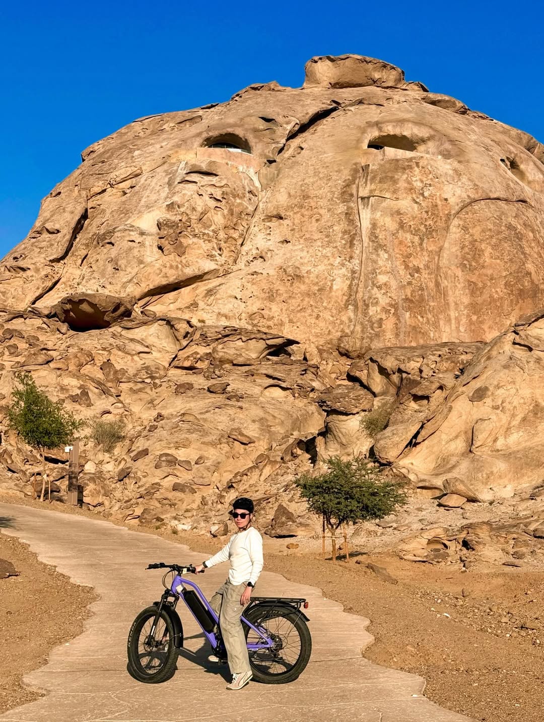 เมย์ - พิชญ์นาฏ สาขากร