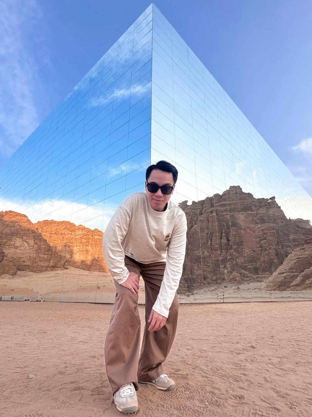 เมย์ - พิชญ์นาฏ สาขากร