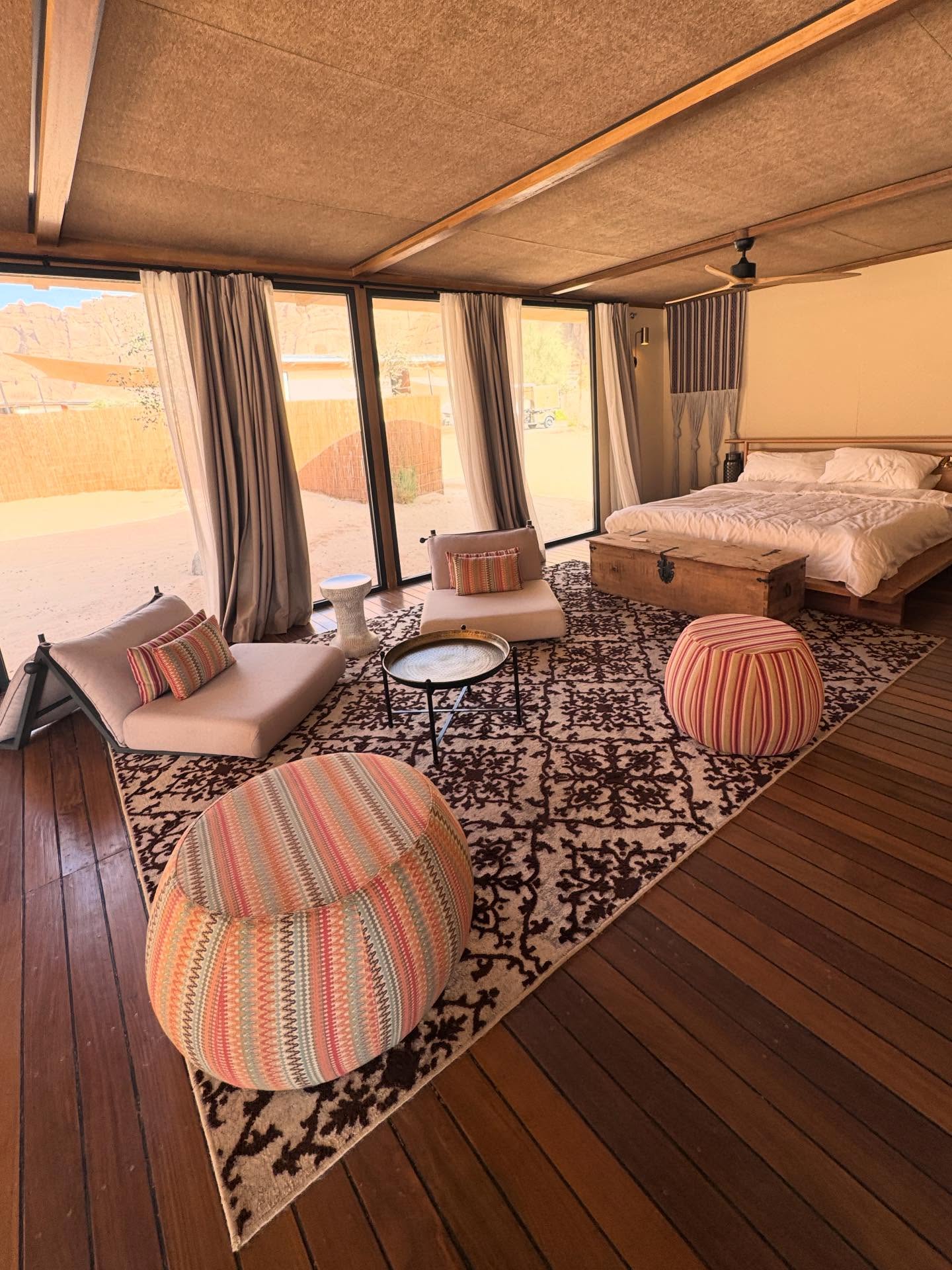 เมย์ - พิชญ์นาฏ สาขากร