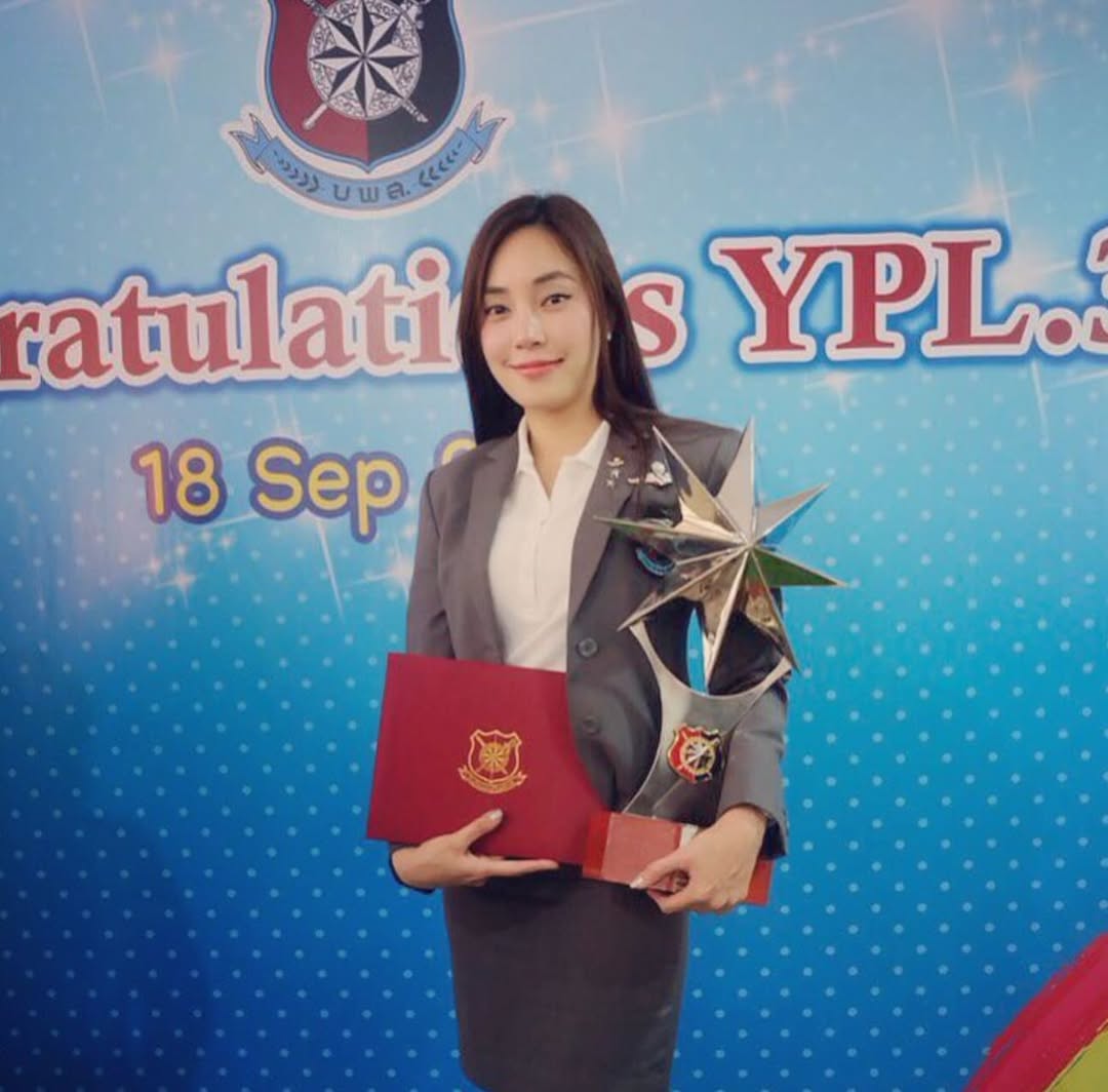 เมย์ - พิชญ์นาฏ สาขากร